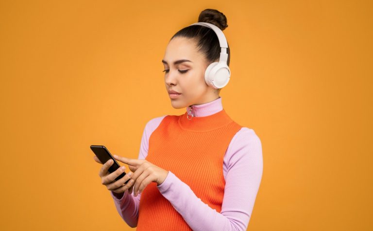無料で音楽を聴けるアプリ