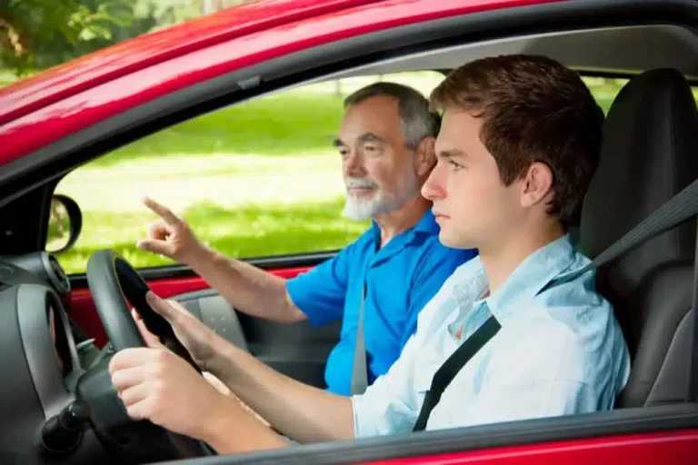 運転を学ぶためのアプリ