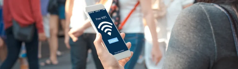 Wi-Fi ネットワークを見つけるアプリケーション